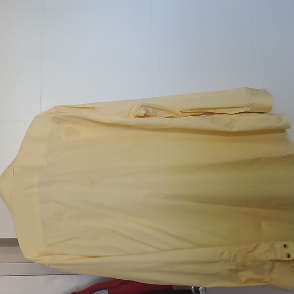 LL Bean Size XL Yellow Button Down Shirt - Picture 4 of 4